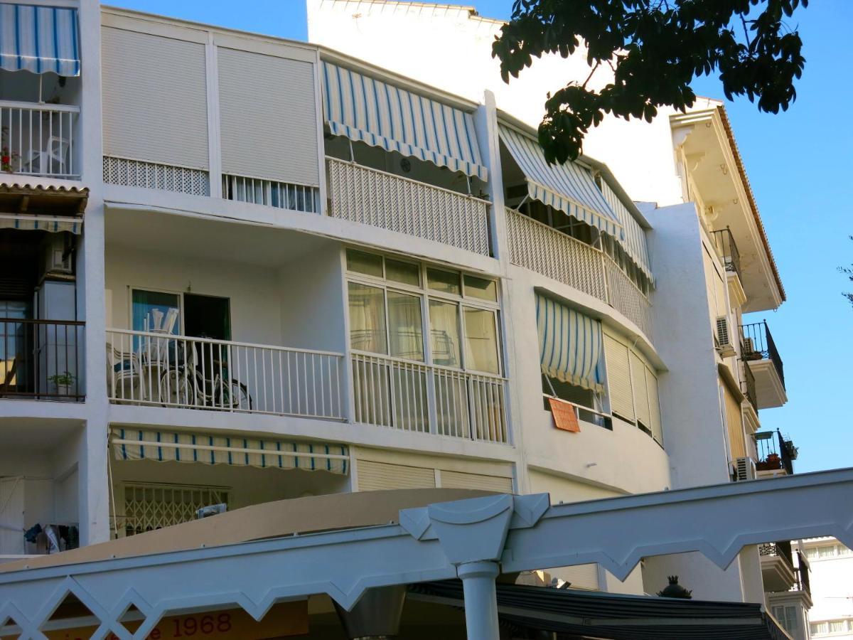 Oasis Junto Al Mar Apartment Торе дел Мар Екстериор снимка
